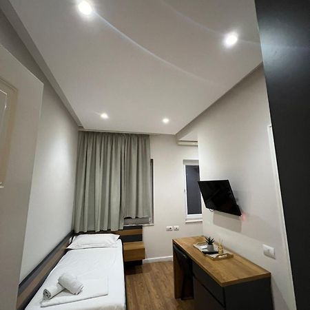 Urban Room 5 Тирана Экстерьер фото